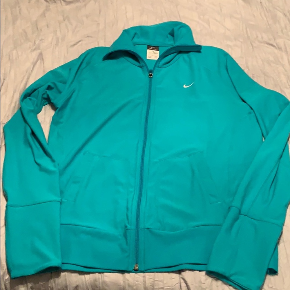 Nike zip up lightweight track/workout jacket